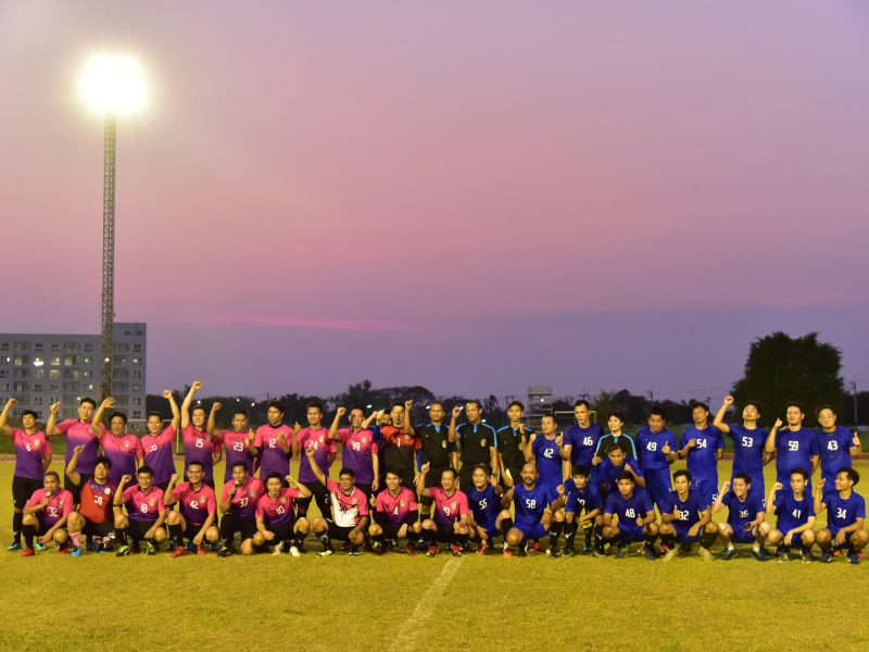 นครปฐม. มรภ.สวนสุนันทาจัดแข่งขันฟุตบอลสานสัมพันธ์สื่อมวลชนครั้งที่ 1พร้อมเชิดชูเกียรติ นักศึกษาสร้างชื่อเสียงด้านกีฬา