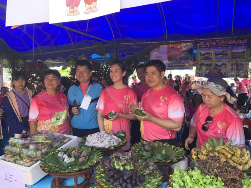 ผู้สมัคร ส.ส.พะเยา “พปชร.” ผู้กองธรรมนัส” พบปะพี่น้องอาสาสมัครสาธารณสุขหมู่บ้าน (อสม.)มั่นใจเข้าป้ายทั้งสามเขต