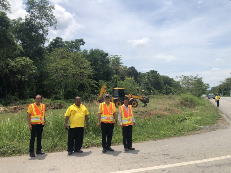 ตรัง. แขวงทางหลวงหาแนวทางการแก้ปัญหาไขการเกิดอุบัติเหตุที่สี่แยกแผ่นดินลุม