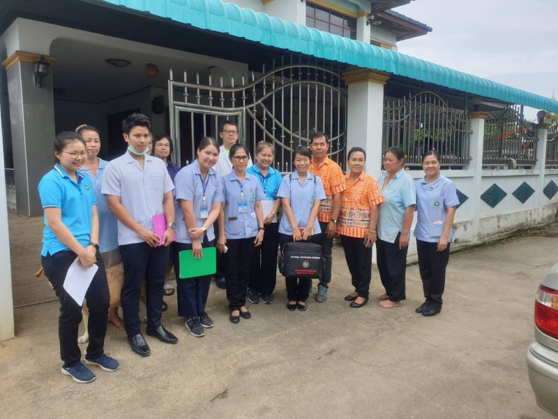 นครปฐม   คณะอนุกรรมการพชอ.สามพรานลงพื้นที่เยี่ยมผู้สูงอายุผู้ป่วยติดเตียงตำบลหอมเกร็ด