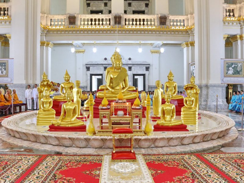 ประธานสภาสตรีแห่งชาติถวายผ้าพระกฐินพระราชทานวัดโสธรวรารามวรวิหาร