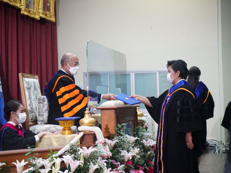 นครปฐม  มหาวิทยาลัยคริสเตียน จัดพิธีประสาทปริญญาบัตร แก่ผู้สำเร็จการศึกษา ปีการศึกษา 2562-2563