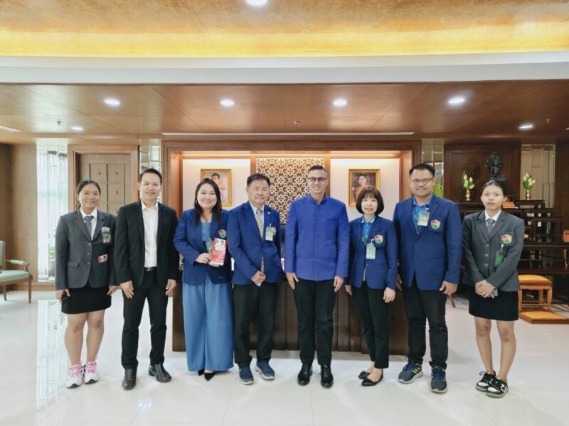 กรุงเทพมหานคร. ศูนย์การเรียนปัญญาภิวัฒน์ขยายความร่วมมือทางการศึกษากับสภากรุงเทพมหานคร