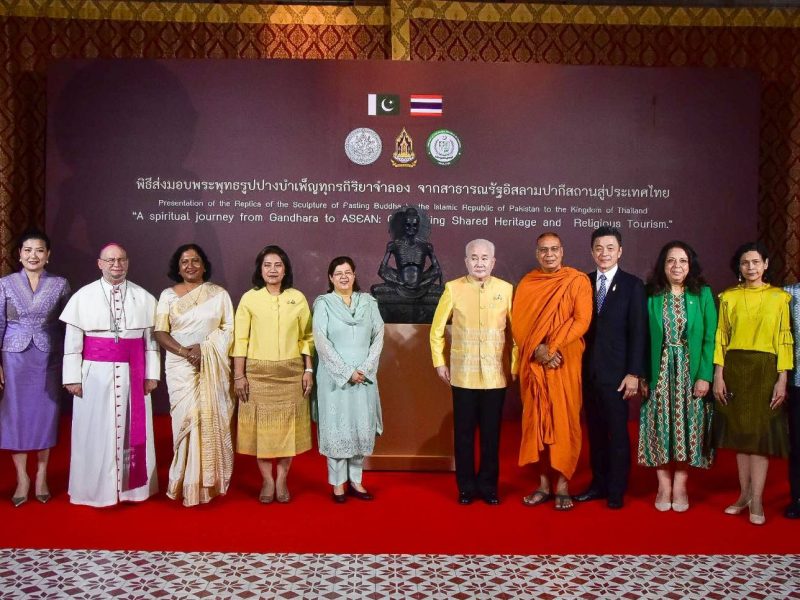 ปากีสถานส่งมอบพระพุทธรูปจำลองแด่ไทย ตอกย้ำสัมพันธ์สองชาติและมรดกพุทธศาสนาร่วมกัน