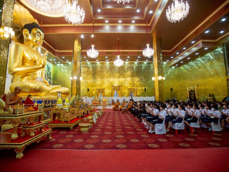 หลวงพี่น้ำฝน นำคณะสงฆ์ วัดไผ่ล้อมฯ บำเพ็ญกุศลสวดพระอภิธรรม ถวายเป็นพระราชกุศล  พระบรมราชชนนีพระพันปีหลวง